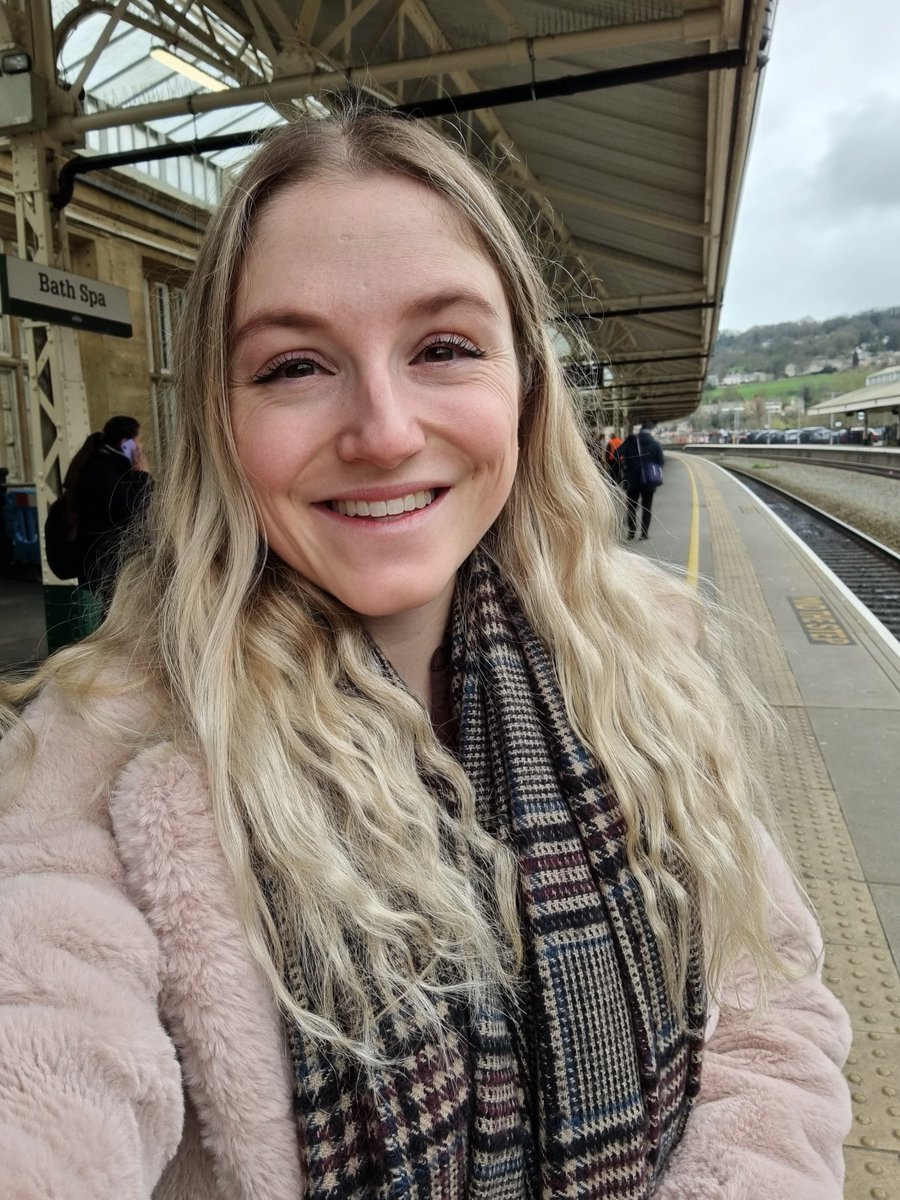 Very excited to be on my way to the #CASTShowcase in London! Can't wait to hear more about & share all the exciting research happening at @CAST_Centre - and plan future work! 🌏 First up - the Early Career Researcher day ✨️