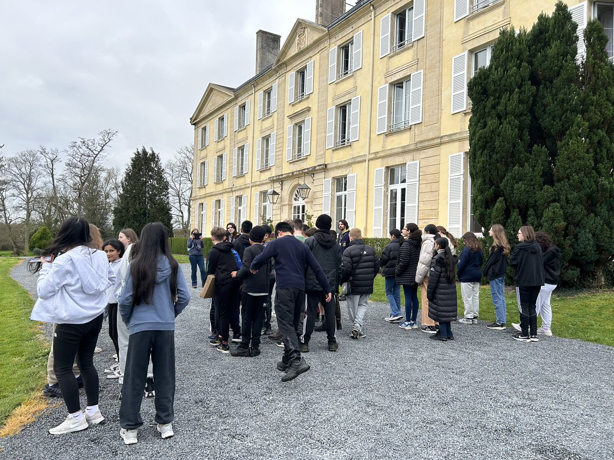 Highclare Languages tweet media