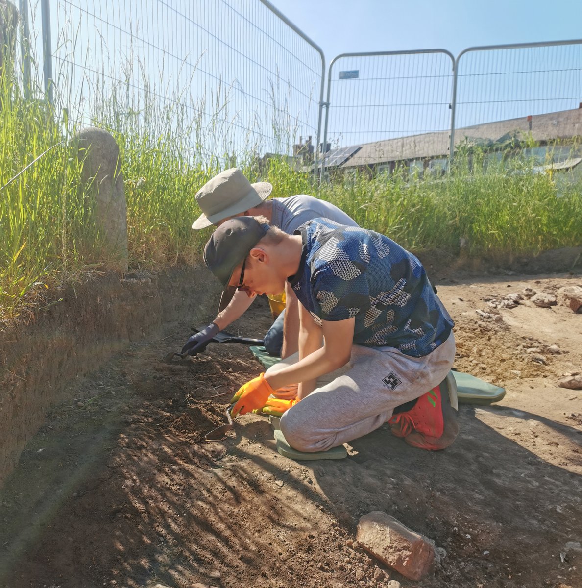 Don’t forget, Kids Dig York returns this Easter! 🐣🐰 Sessions will run twice daily from Monday March 25th to April 6th ⚒️ Find out more via our website 👉 community.yorkarchaeology.co.uk/kids-dig-york/