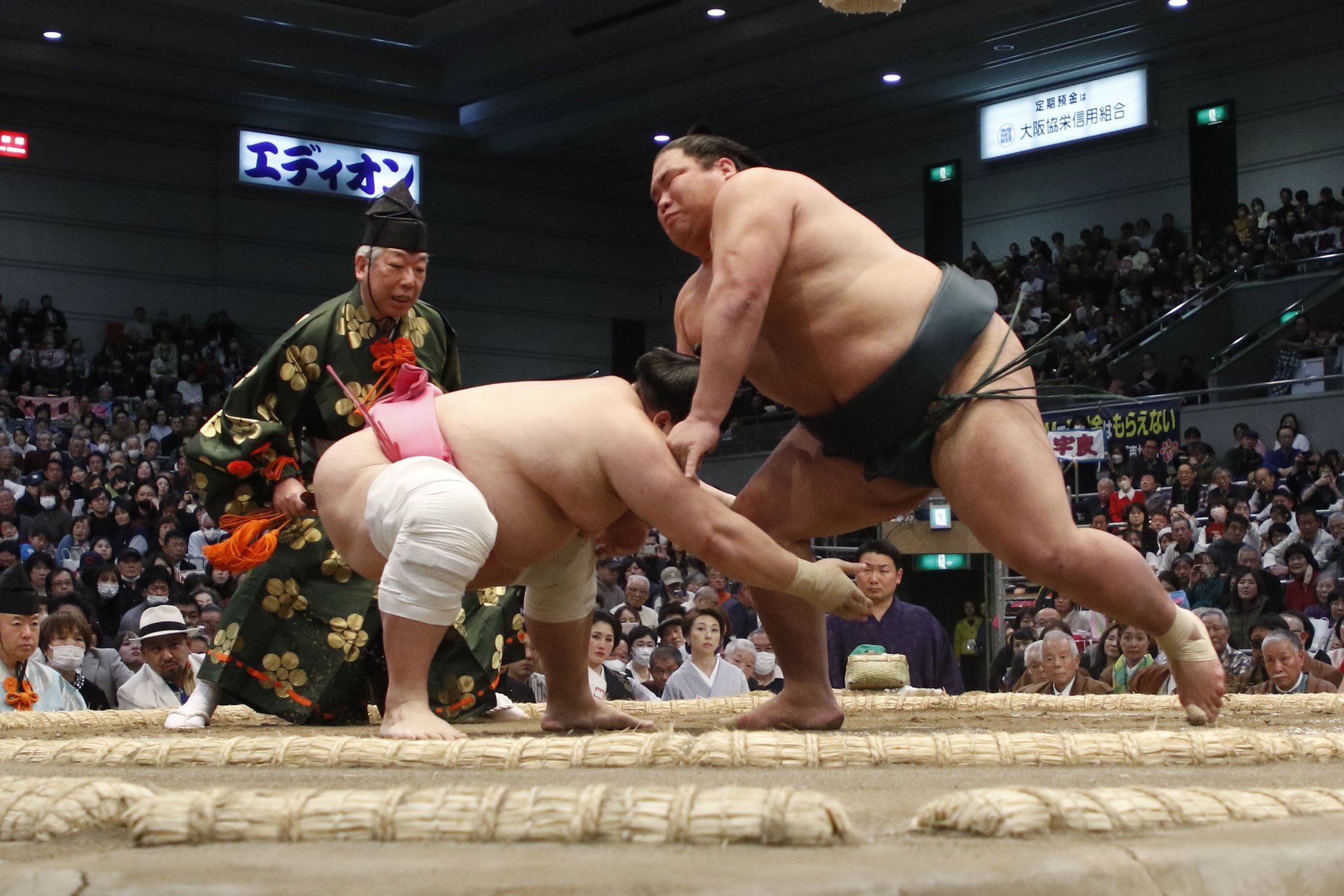 GJBlmtAbEAAkKd0.jpg:large