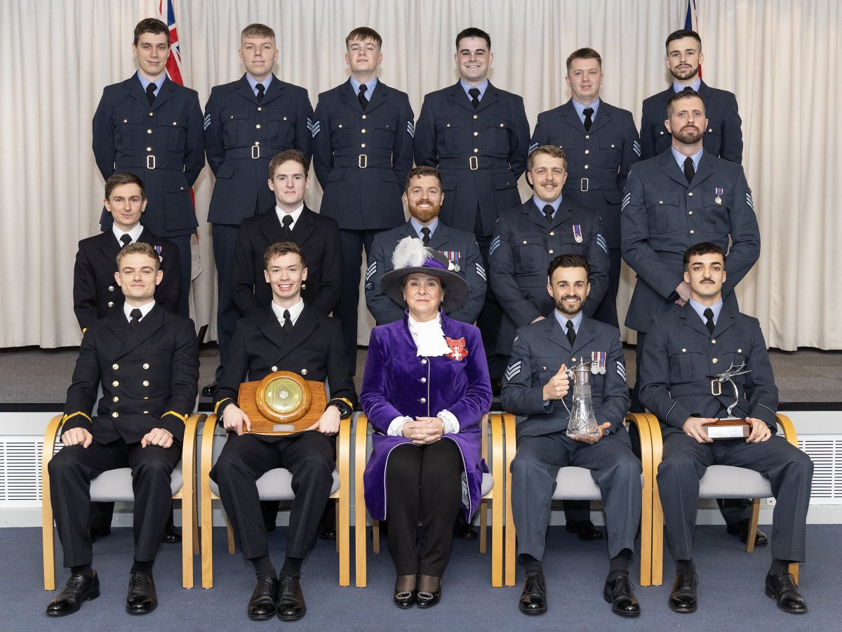 Congratulations to Joint Air Traffic Control Course 463 who have graduated from the Defence College of Air and Space Operations. The Reviewing Officer was the High Sheriff of Shropshire, Mandy Thorne MBE DL. Our best wishes to all the graduates. @hssshropshire