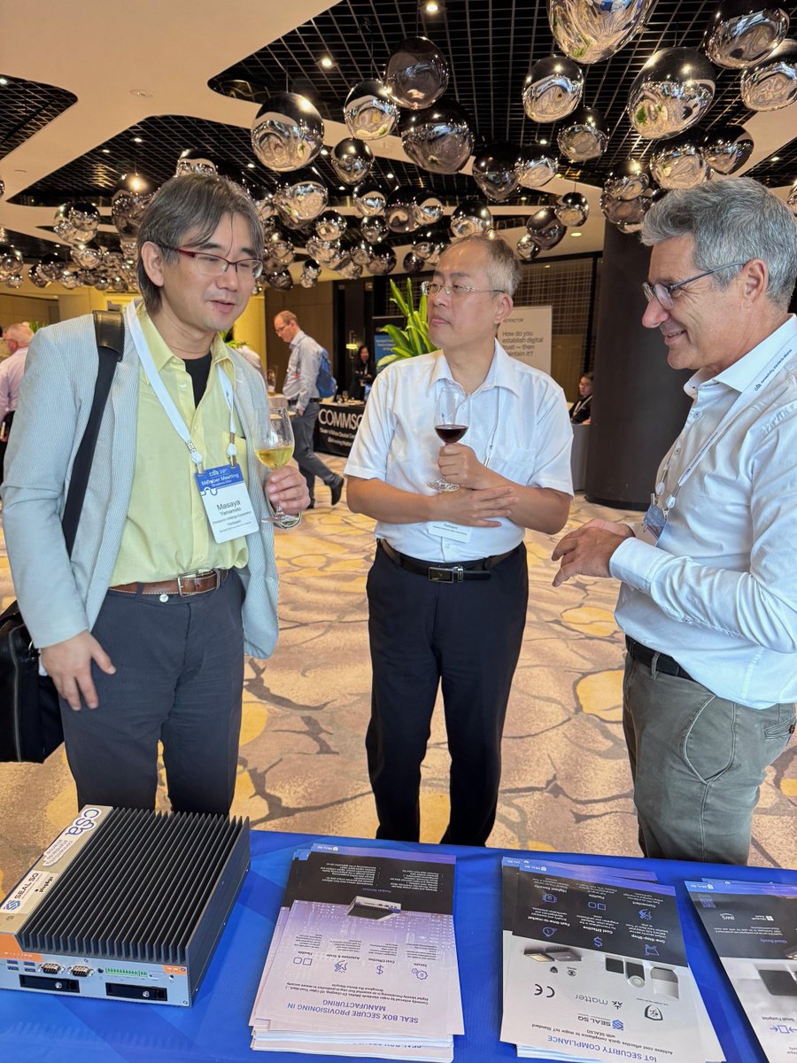 🎉This first day at the Connectivity Standards Alliance member event in Singapore was packed with inspiring interactions and great meetings. Here with Samsung Electronics and Panasonic. 👍