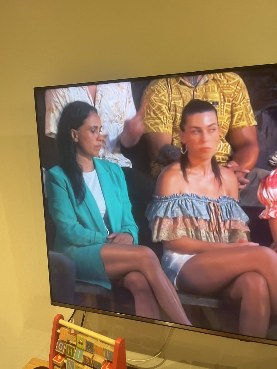 marinalala's tweet photo. Someone give Kirby a sports commentator job. That jacket is viiiiibes  #SurvivorAU https://t.co/nCcBsl9nkc