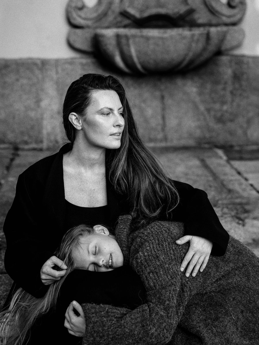 GregRadomsky's tweet photo. My friends from Porto! Alena's kids are very talented. Here are the portraits that I took #portrait #portraitphotography #family https://t.co/wpXu7OnU6s