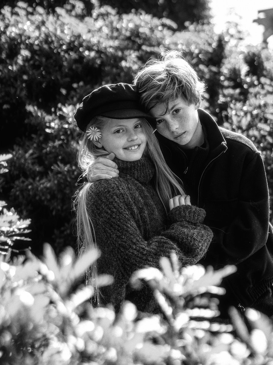GregRadomsky's tweet photo. My friends from Porto! Alena's kids are very talented. Here are the portraits that I took #portrait #portraitphotography #family https://t.co/wpXu7OnU6s