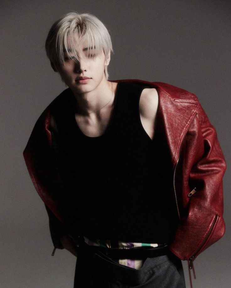 oceanreside's tweet photo. #heehoon few tweets au,

noah (hs), a well known fashion designer and over the years of being part of the industry—he has yet to deal with a supermodel who has taken the internet by storm, the one and only (as he describes himself), alex (sh). https://t.co/WS3UdTifaa