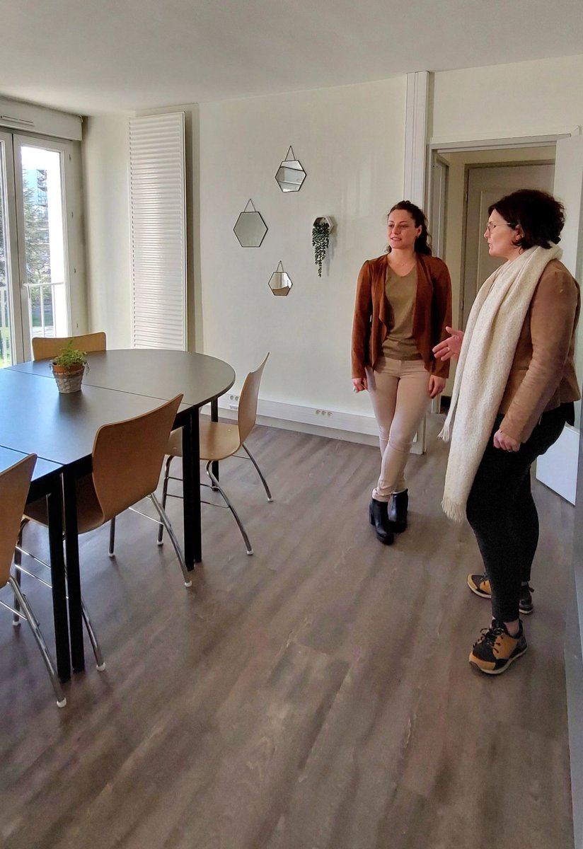 Petit déjeuner partenarial à Oyonnax dans les nouveaux locaux de la plateforme d'Accompagnement au #logement , avec une 50aine de #partenaires.
Un temps fort autour de thématiques communes !
Bravo aux équipes parcours résidentiel d'Alfa3a , en particulier PAL et ALECSI.