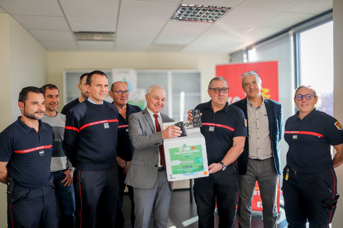 SDIS81's tweet photo. [ENGAGEMENT] LE SDIS 81 S'ENGAGE DURABLEMENT POUR LA PLANÈTE AVEC LE PROGRAMME RE
Vendredi 15 mars dernier a eu lieu le lancement de l'opération Programme RE - Orange👍

📷SDIS 81 / Cellule photo / CPL Rose ISSALY
#environnement #programmeRE #recyclage #sapeurspompiers #TARN https://t.co/DZDu3BbUQj