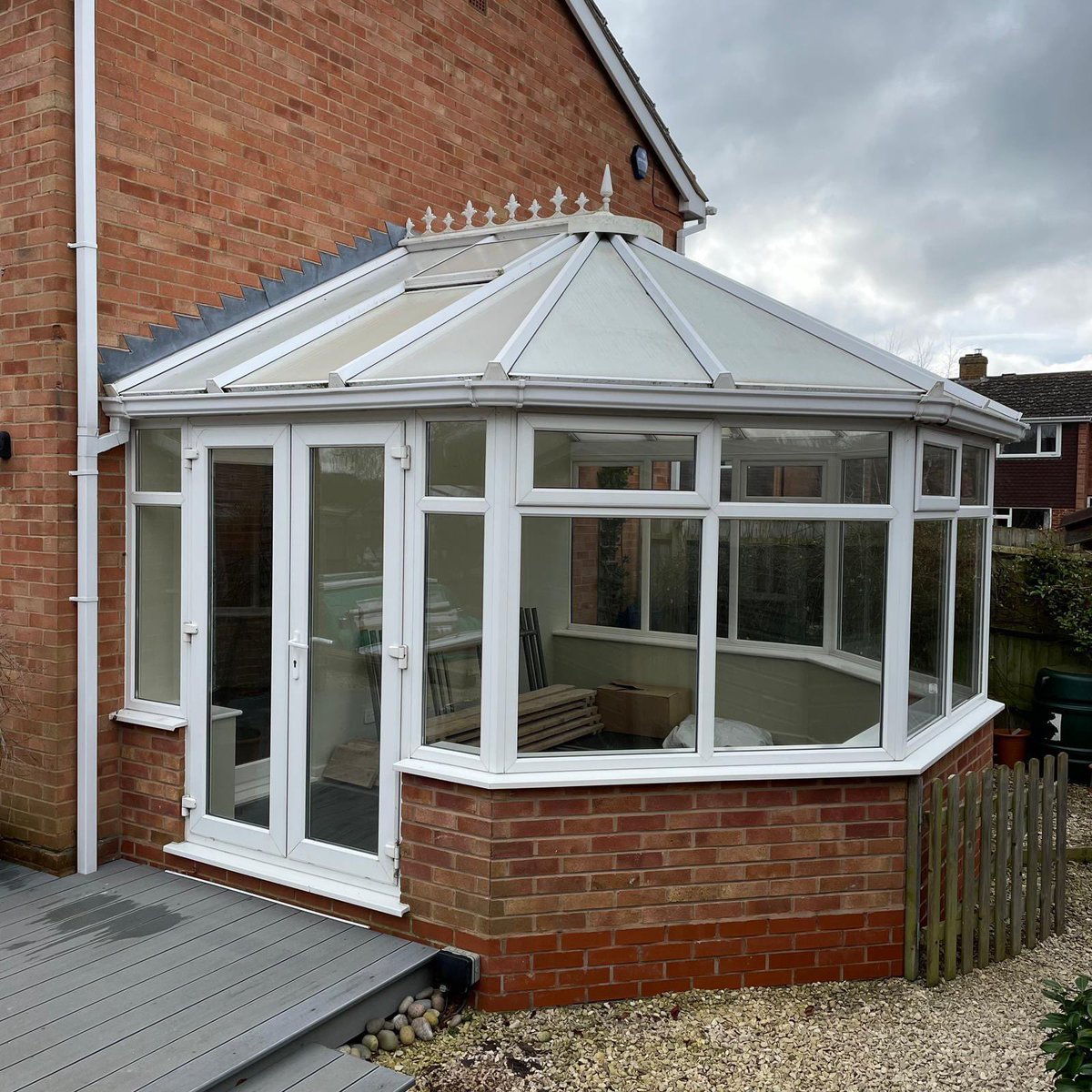 On this week's episode of #TransformationTuesday 
Another <a href="/Guardian_W_Roof/">Guardian Building Systems</a> 🤩

There is just something about a tiled roof that instantly upgrades the look and feel of your conservatory, taking it from tired and draughty to cosy and modern.
Get in touch for your free quote today!