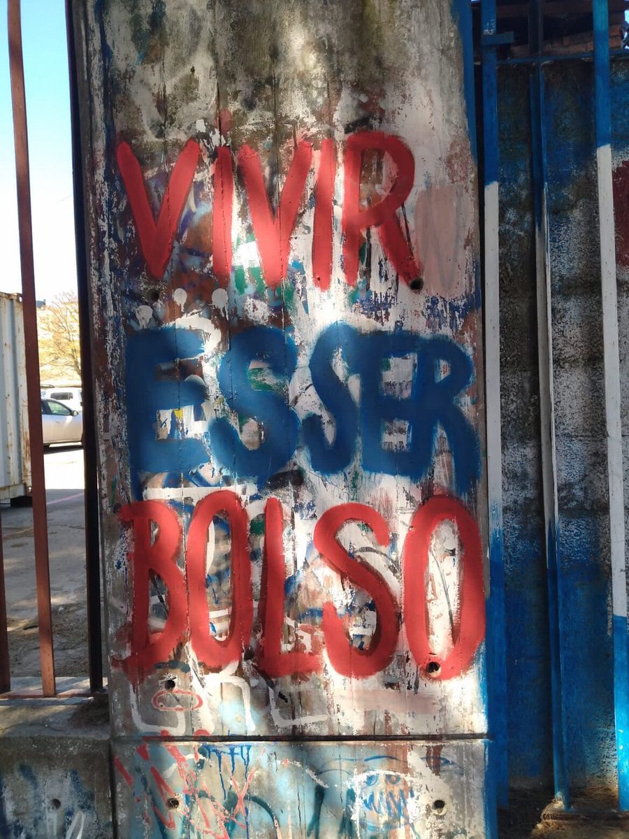 VIVIR ES SER BOLSO 🔵 ⚪️ 🔴