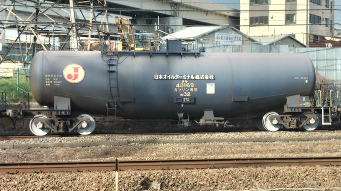 火曜日の貨車 タキ43000形43169 このタキ43000形の台車をよく見ると