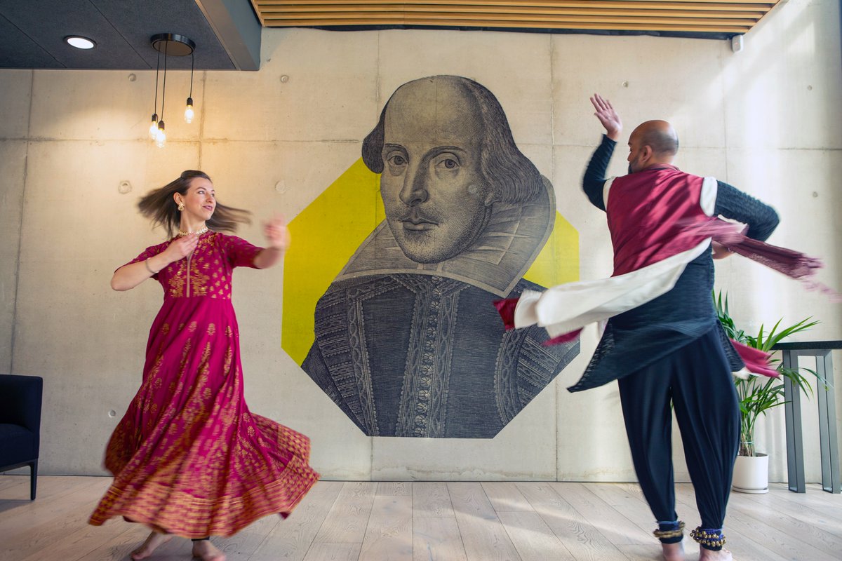 Yesterday, pupils from Grove Street Primary School took part in the national #ShakespeareWeek flashmob at @ShakespeareNP marking the start of the 10th anniversary celebrations. Here they are sharing the story of Romeo & Juliet thru dance. Amazing! Thanks everso @ShakespeareBT