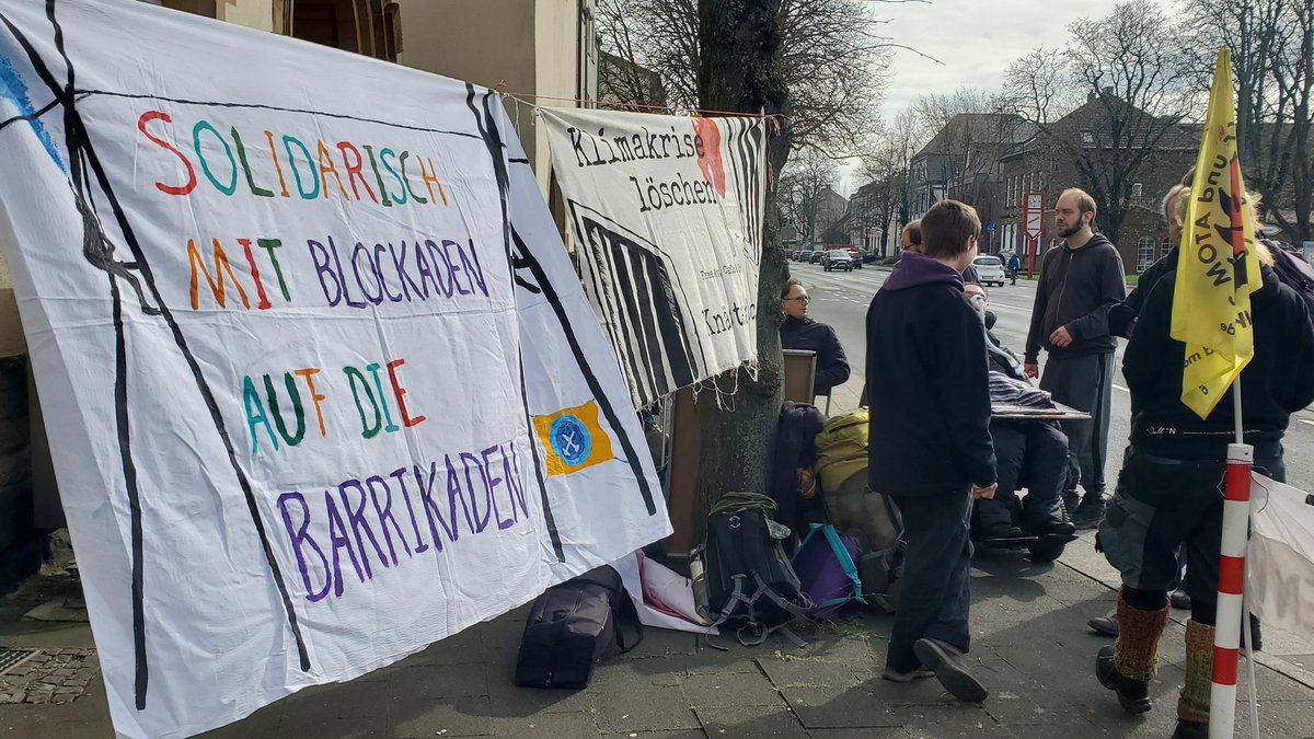 BlockNeurath's tweet image. Die Mawa am AG Grevenbroich steht! Kommt vorbei! #BlockNeurath