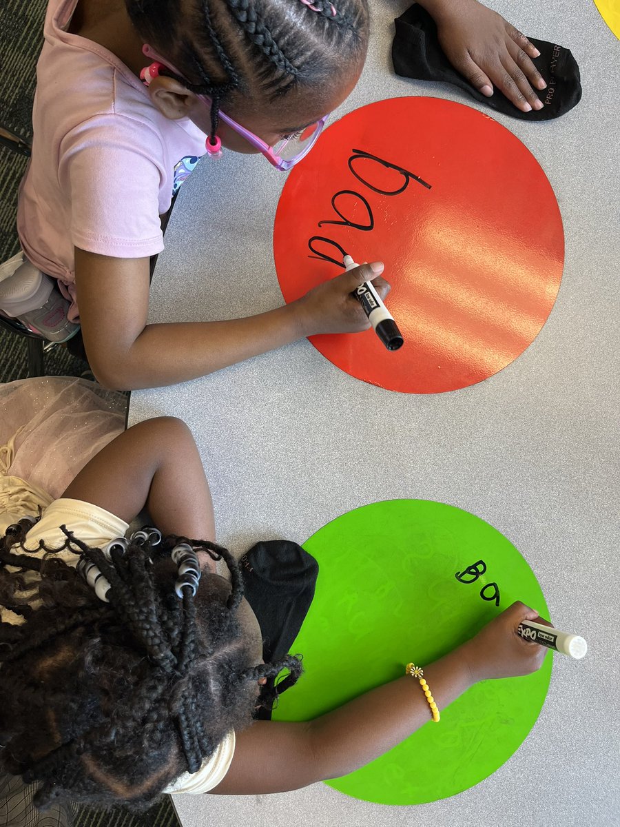 ctavares_20's tweet photo. Kinders @lakemyra CAN and they WILL!! #ExcellenceandEquity https://t.co/UX3K6NOdpf