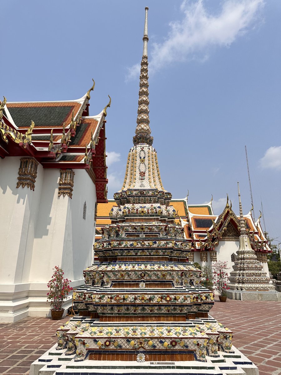 จองชุดฝากถวาย ทักไลน์ @ ค่า 🕉🕉 tweet media