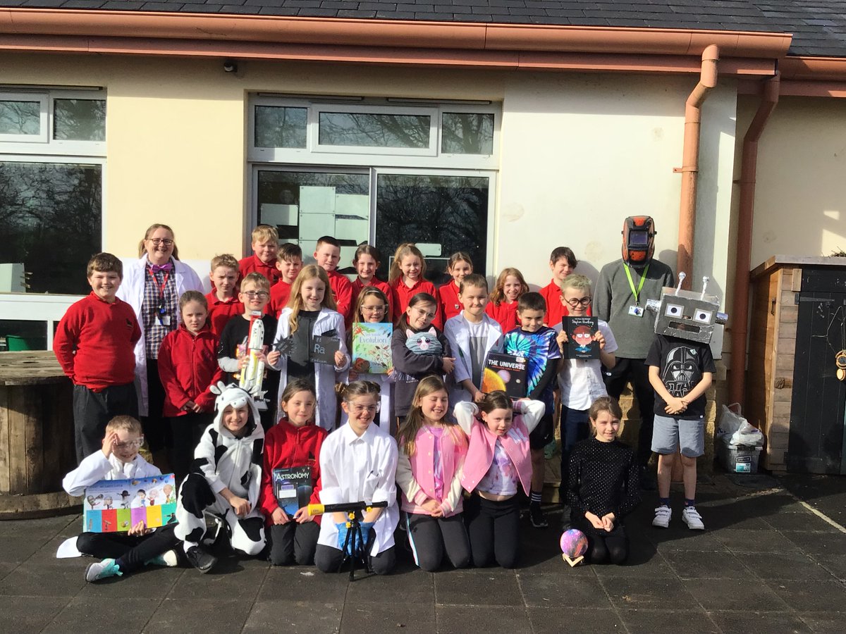 narberthschool's tweet photo. Mae #DosbarthHywelDda yn rhannu syniadau ar gyfer ein thema newydd - Gwyddonwyr Gwych! ๐งฒ๐ฌ๐ญ๐ฆ ๐งฌ๐ก๏ธ๐ก๐๐ฐ๏ธ
#DiwrnodDatgelu #LlaisyPlentyn #Erthygl12 #Erthygl13 @childcomwales @SchoolsPembs https://t.co/VNKRmpHTXU