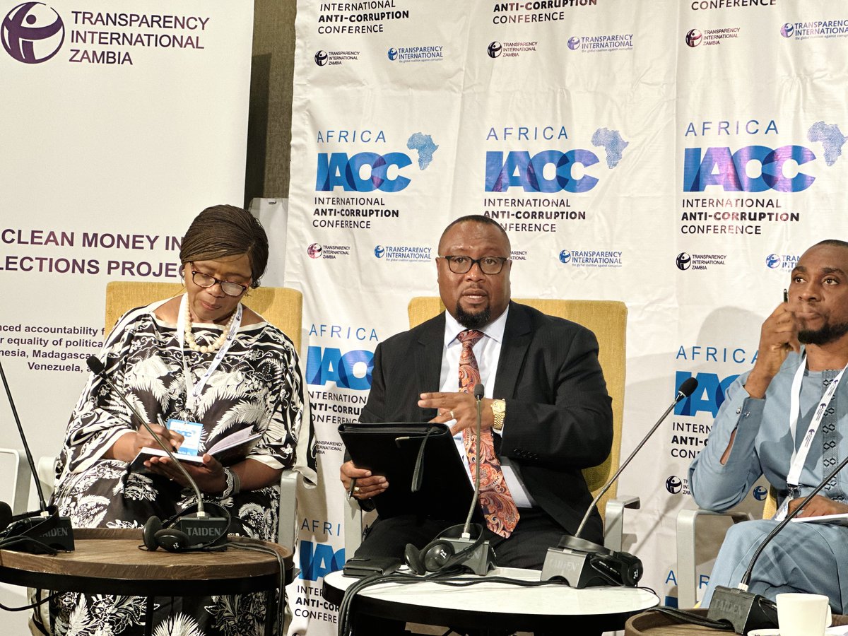 @ACCZambia Board Chair @MusaMwenye set the tone for a panel discussion on Degradation of Democracy: Evidence of Kleptocracy, Autocracy and Populism in Africa. In his speech, he spoke about the importance of asset declaration & lifestyle audits in combating kleptocracy.#AfricaIACC