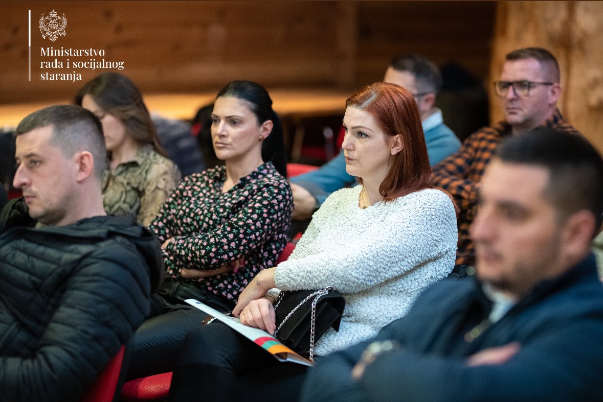 MinRSS_CG's tweet photo. Dana 12.03.2024. u Kolašinu je održana uvodna Konferencija povodom predstavljanja projekta“Podrška zapošljavanju teško zapošljivih grupa kroz unapređenje lokalnog partnerstva za zapošljavanje u Kolašinu” i Javnog poziva za izbor poslodavaca koji će pružiti obuku na radnom mjestu. https://t.co/x8lDkCNsJF