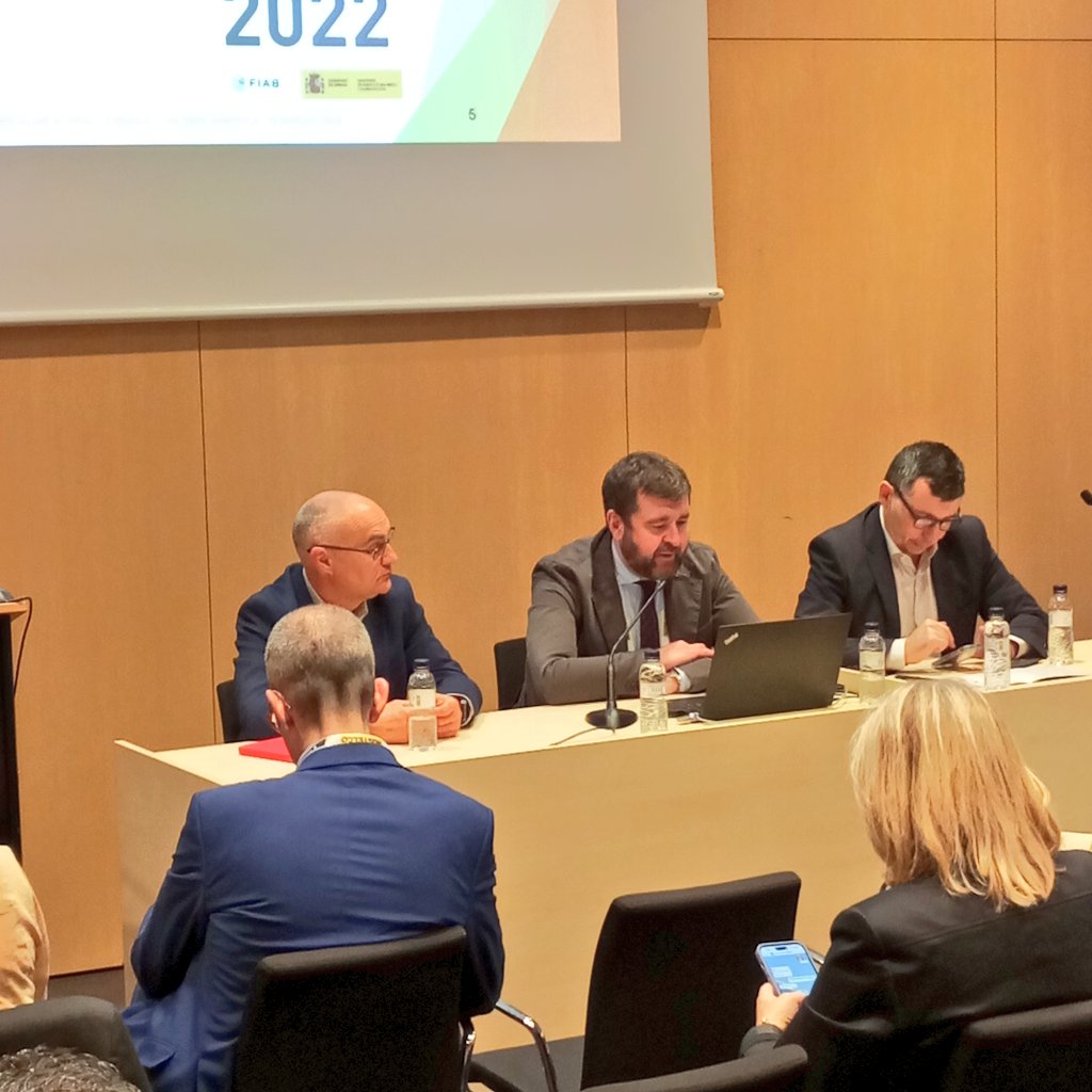 @esFIAB @AlimentariaBCN @CDTI_innovacion @Leitat @InstitutCerda @Transforma_Alim @fresh_biz @La_UPM @supracafeesp 🟦 #ALIBER2024 🟨 🗣 'Desde @esFIAB intentamos defender los intereses de todo el sector. #Aliber es un conjunto de interesantes jornadas, que durante 4 días busca cubrir distintos temas relevantes para el sector ', señala @EduardoCotillas (@esFIAB).