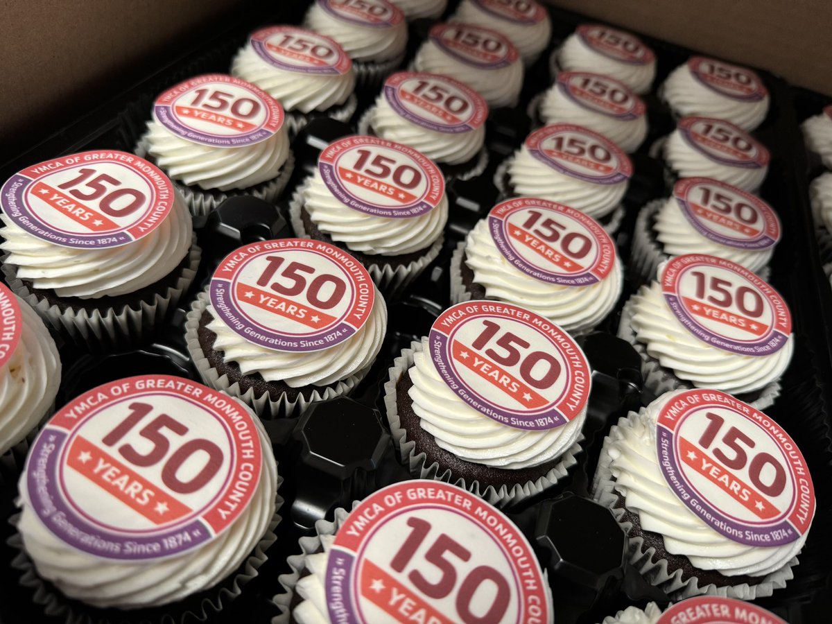 yjerseyshore's tweet photo. Did you get a cupcake? 🧁 It’s our treat! Stop by the Y March 18-24 for something sweet to celebrate our 1️⃣5️⃣0️⃣ years! Try the Y, we’ll be free and open to all. Learn about our annual campaign and how we make community stronger. ✨ #YGMC150 #YGenerations #YStories https://t.co/0vyc6C3x4e