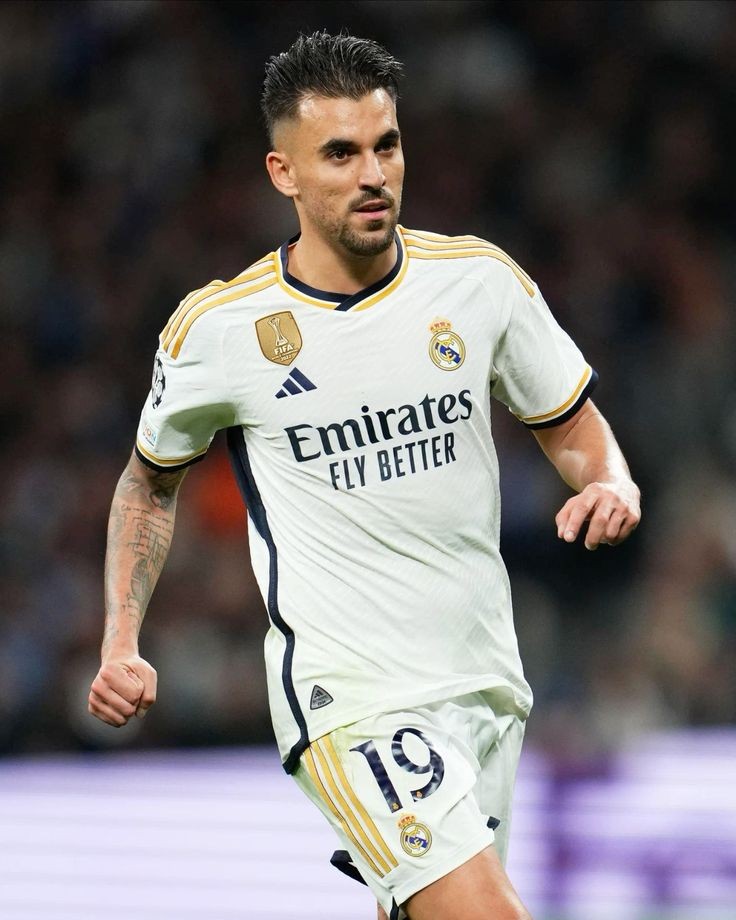 dailyfootytalks's tweet photo. 🚨⚪ | Real Madrid will inform Dani Ceballos in the coming weeks to look for a new club in the summer. They want to promote Nico Paz to the first team and track his development with the first team next season. Real Betis want Dani Ceballos but on loan. 🇪🇦 https://t.co/rUeZY8ocKD