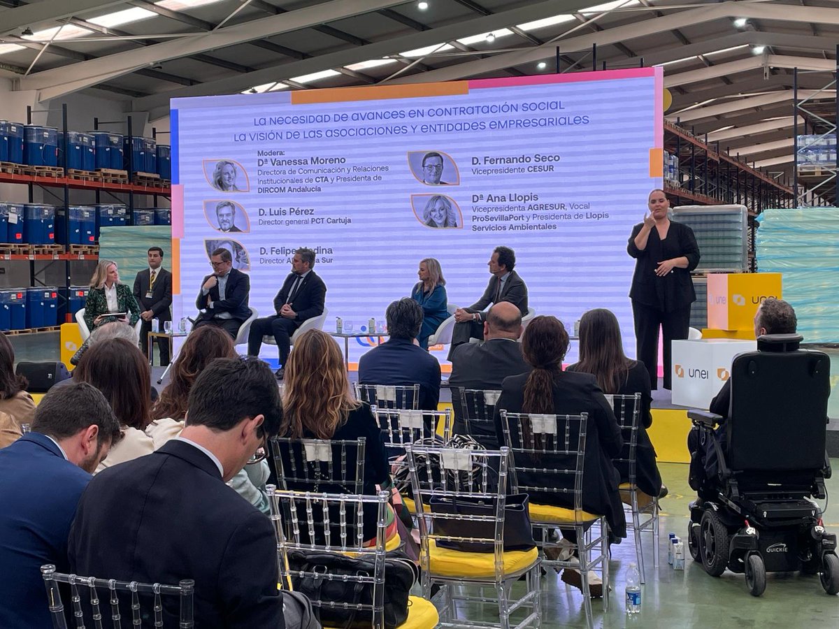 SevillaTechPark's tweet photo. Nuestro director @LuisPCT participa en la jornada “Unidxs por la diversidad” de UNEI con una apuesta clara: a la hora emplear, “apostar por las habilidades, dejando a un lado la percepción de persona con discapacidad”.  Con Felipe Medina, Fernando Seco, @AnaLlopisB. https://t.co/K7HWw7jHvB