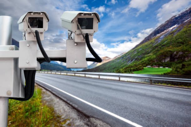 Babalucky254's tweet photo. Remove traffic police officers on our road do car registration online invest on radar cameras Motorists who do not use their seat belt high speed or speak on their mobile phone while driving can no longer get away with it @ntsa_kenya @InteriorKE https://t.co/7JfXBxotml