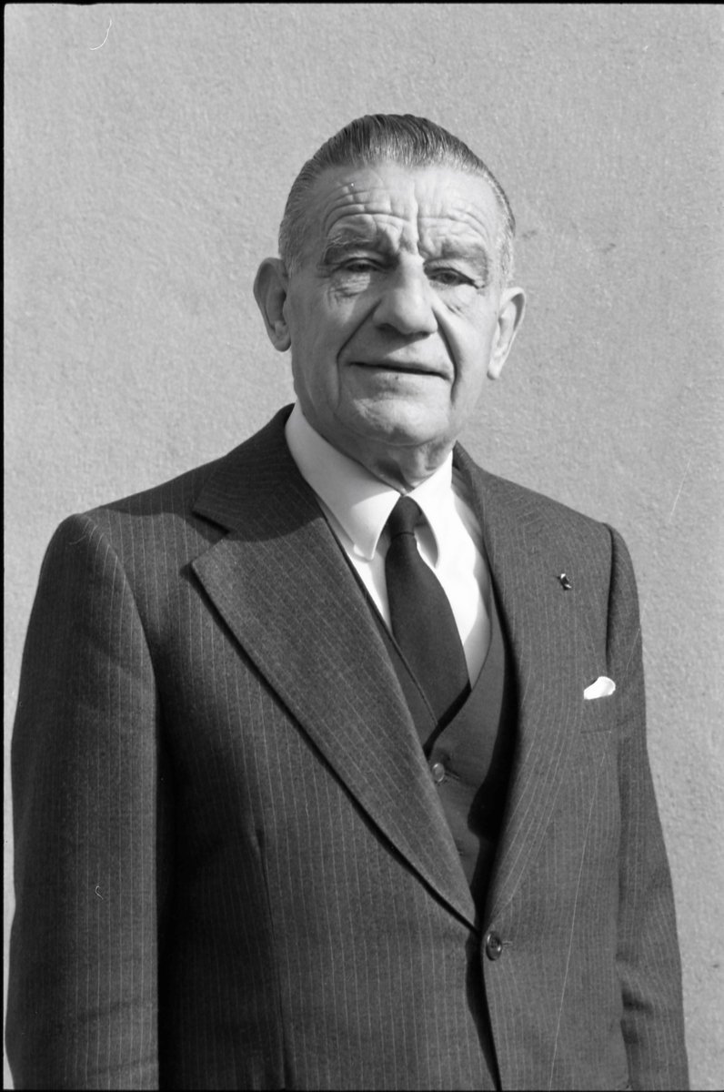 #1Jour1Résistant Vincent Badie (1902-1989) Député de l'Hérault, fait partie des 80 parlementaires qui ont voté contre les pleins pouvoirs à Pétain en 1940. Arrêté en 1943 par la Gestapo à @Montpellier_, il est déporté à Dachau. Ministre des anciens combattants en 1954. 00D400