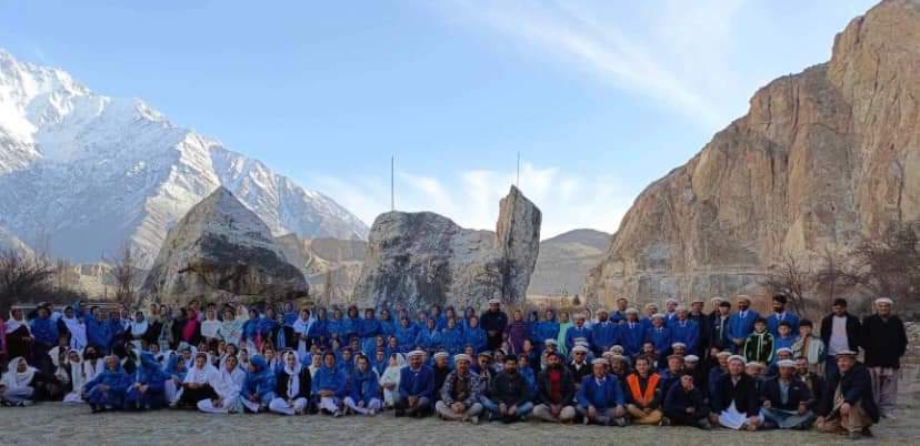 The visionary community and their participation to save the future. Plantation to protect the earth 🌍 
Over 1000 tree planted in a single day.
#Navroz #Plantation #хтивийпонеділок #onejamat 
#saveearth #volunteers #Gojal #Hunza
