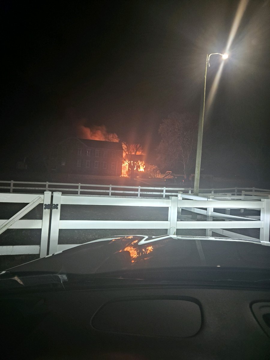 rohrerstown67's tweet image. Engine 67-1, Tower 67 and Asst 67 worked this structure fire early this morning in East Hempfield Township. #pierce #blackoverred #rohrerstown #engineco #towerco