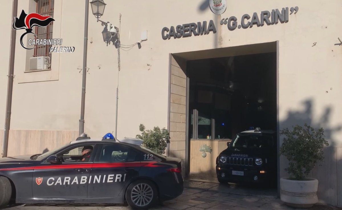 Un controllo mafioso esercitato attraverso la costante pressione estorsiva nei confronti dei commercianti. A Palermo #Carabinieri e #DIA disarticolano il vertice della famiglia mafiosa di Corso Calatafimi 📄➡️ carabinieri.it/in-vostro-aiut…