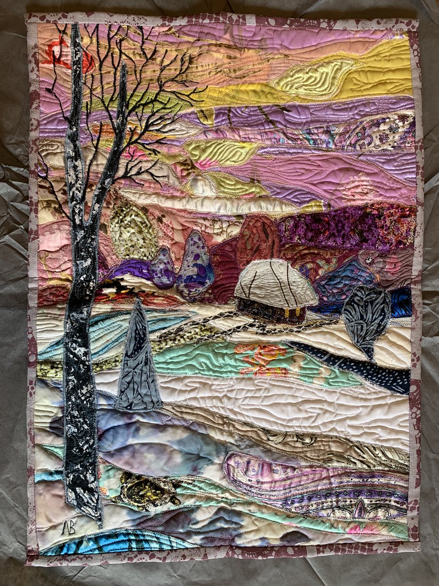 Today may be the first day of spring, but "Pink colors of the evening" from Nana Barkalaia arrived from Ukraine yesterday afternoon and I can't stop marveling at its luminous colors and textures. You have uniquely captured the magic of winter, Нана Баркалая!
#art #artquilt