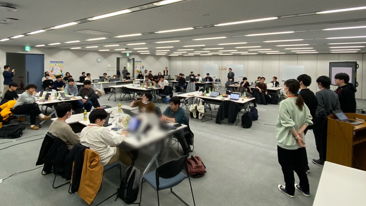 zawamasa's tweet image. 中間プレゼン！各チーム、設計、使用予定のモデルやツールの説明を3分でプレゼン。

#aihack