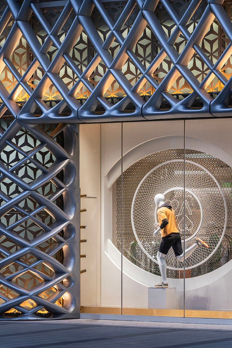 designboom's tweet photo. antistatics bents aluminum sheets into weaved facade for concept flagship store in #beijing https://t.co/C5dGVH3lru https://t.co/D3KcrJS7tq