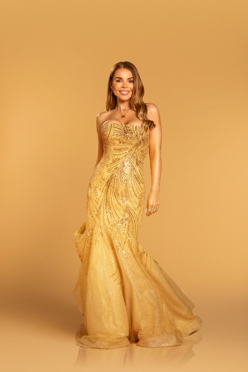 everythingghw's tweet photo. RHOCHESHIRE S17 CAST PICTURES #rhocheshire #realhousewivesofcheshire https://t.co/KA9JN2bTob