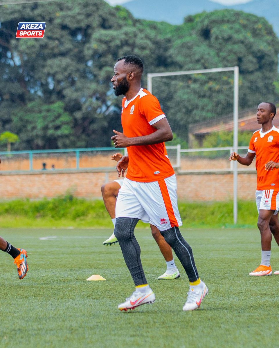 KigaliFC's tweet photo. Keep making us proud in the Burundi national team,🇧🇮⚽ Ninja Man🥷!  

#RepresentingUs #citizens https://t.co/uj93ozm1Rc