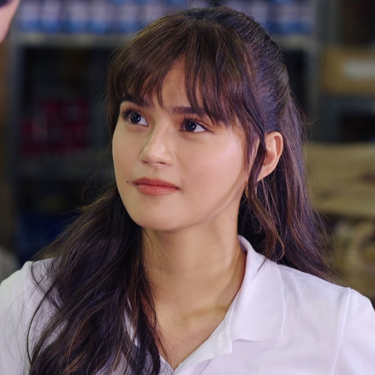 Yunnieshin's tweet photo. Their first interview na hindi nalang sa zoom kaya kapit na!

LUIS LISTENS TO SNORENE
#MARISxANTHONY
#MaThon 
@MissMarisRacal | @Ajenningss_ https://t.co/ZkWlUTJDDU