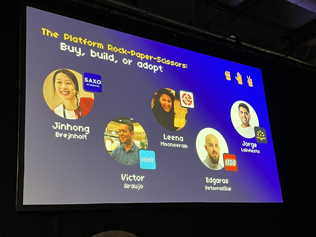 Time for our first Platform Engineering Panel! #PlatEngDay #KubeCon #platformEngineering Victor notes in build vs buy vs adopt that a key starting point is ensure you first find out why you are doing it - what is the business value! Couldn’t agree more