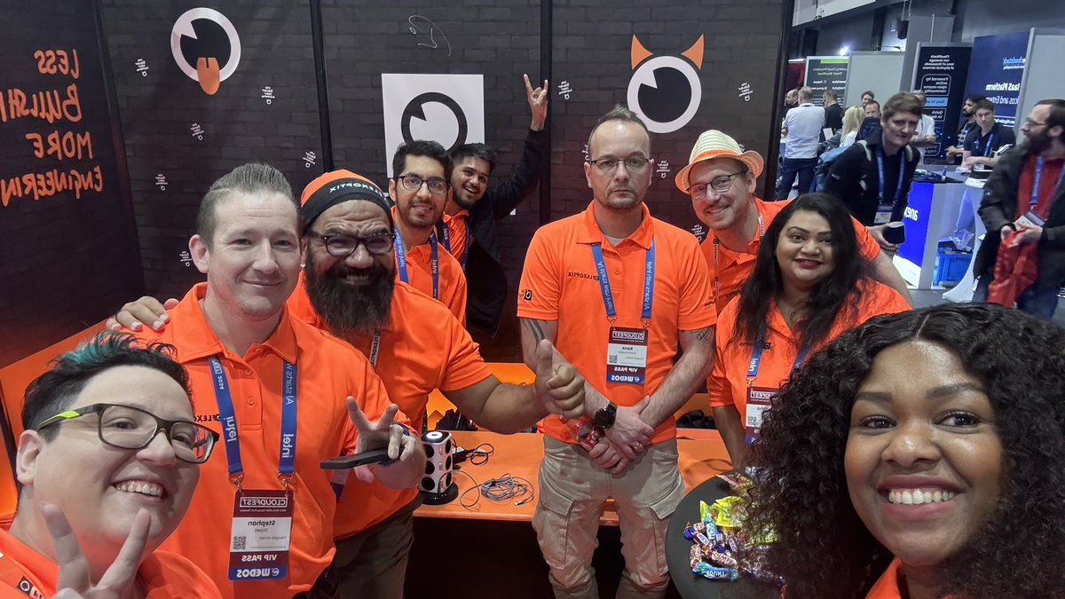 flexOptix's tweet photo. It’s officially Day 1 of the #CloudFest2024 Fair ! Come through to the coolest booth - G24 - and meet the #OrangeCrew! 😉🧡 https://t.co/yGw6Qzx4Mm