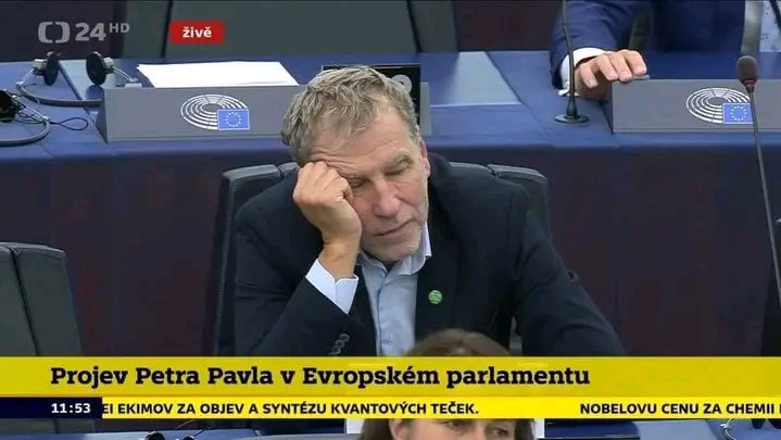 FialaZoufala's tweet photo. Lůdu znáte? Luděk bude zase za nás v EU bojovat do roztrhání těla! Za 350 tis https://t.co/ouSfcU6pJ4