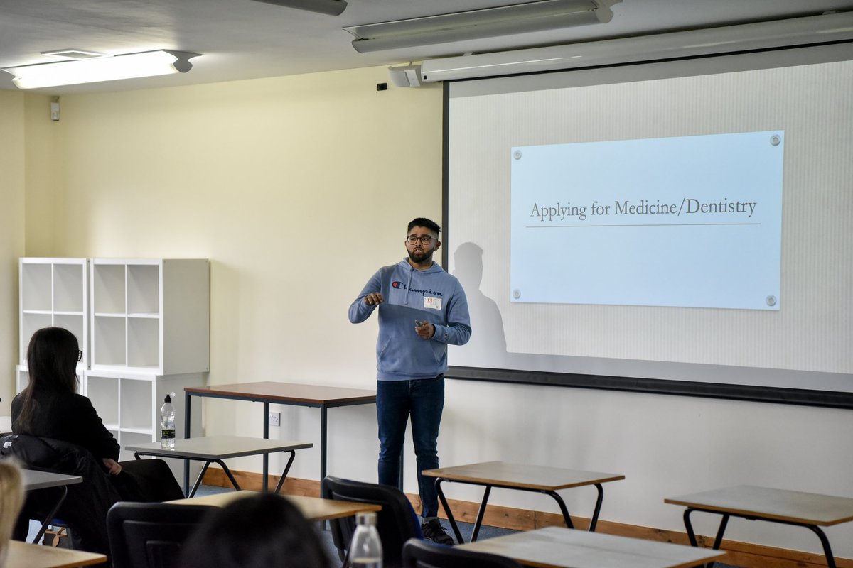 A huge thanks to Jai Kanda (OW 2023) who came to speak to Med Society yesterday afternoon about his experience applying for Medicine. 🩺

We wish Jai the best of luck as he begins his studies in September! 

#WeAreWGS #Medicine #ALevel #SixthForm