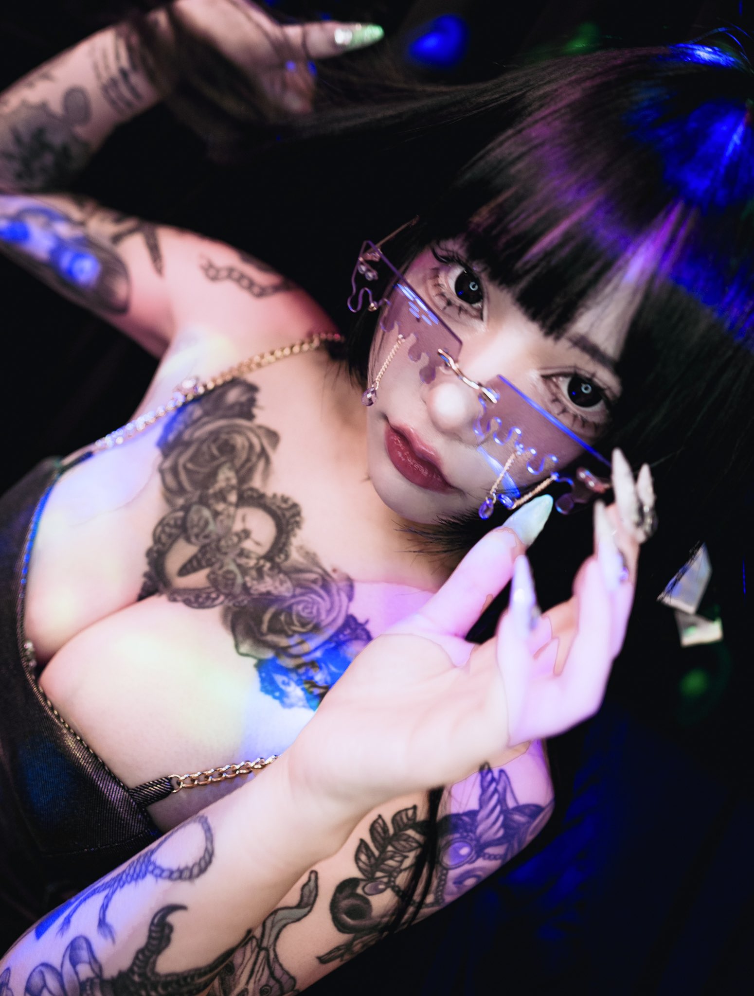 刺青 Zoikhem Zoikhem(エロスはハイライトをご覧ください) в X: „デコルテの刺青は女性美に沿ってくれますねぇ。 見事。“ / X