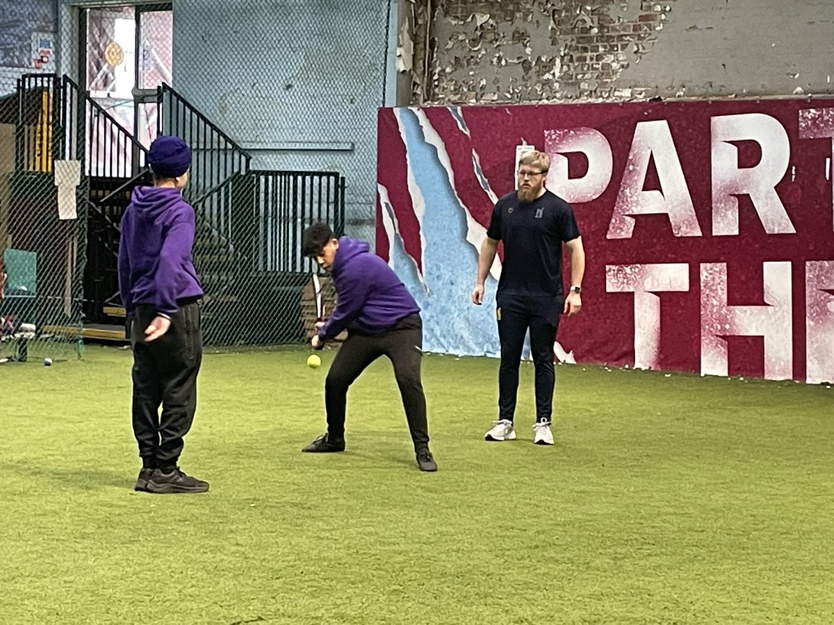 KESSP.COM (@kesspb) on Twitter photo Working on our batting skills in our cricket coaching masterclass with <a href="/WarwickshireCF/">Warwickshire Cricket Foundation</a>
Great job <a href="/NishkamPE/">Nishkam High PE Dept</a> <a href="/Holte_School/">Holte School</a> <a href="/Heartlands_Acad/">Heartlands Academy</a>
<a href="/YourSchoolGames/">School Games</a> <a href="/YouthSportTrust/">Youth Sport Trust</a> Working on our batting skills in our cricket coaching masterclass with <a href="/WarwickshireCF/">Warwickshire Cricket Foundation</a>
Great job <a href="/NishkamPE/">Nishkam High PE Dept</a> <a href="/Holte_School/">Holte School</a> <a href="/Heartlands_Acad/">Heartlands Academy</a>
<a href="/YourSchoolGames/">School Games</a> <a href="/YouthSportTrust/">Youth Sport Trust</a>