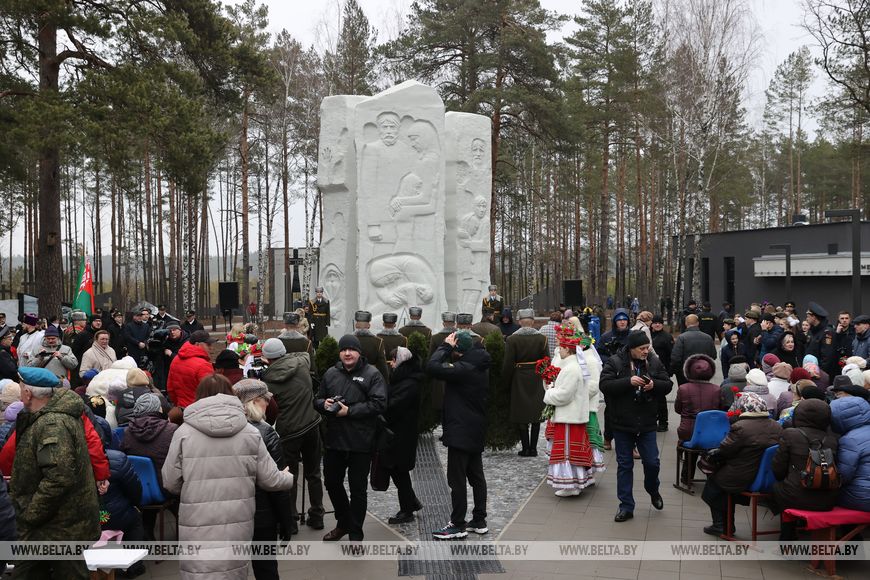 80 Jahre Befreiung von Todeslager Osaritschi. Kein Land hat im 2. Weltkrieg so viel Gewalt und Grausamkeit erlebt wie #Weißrussland #Belarus deu.belta.by/society/view/s…