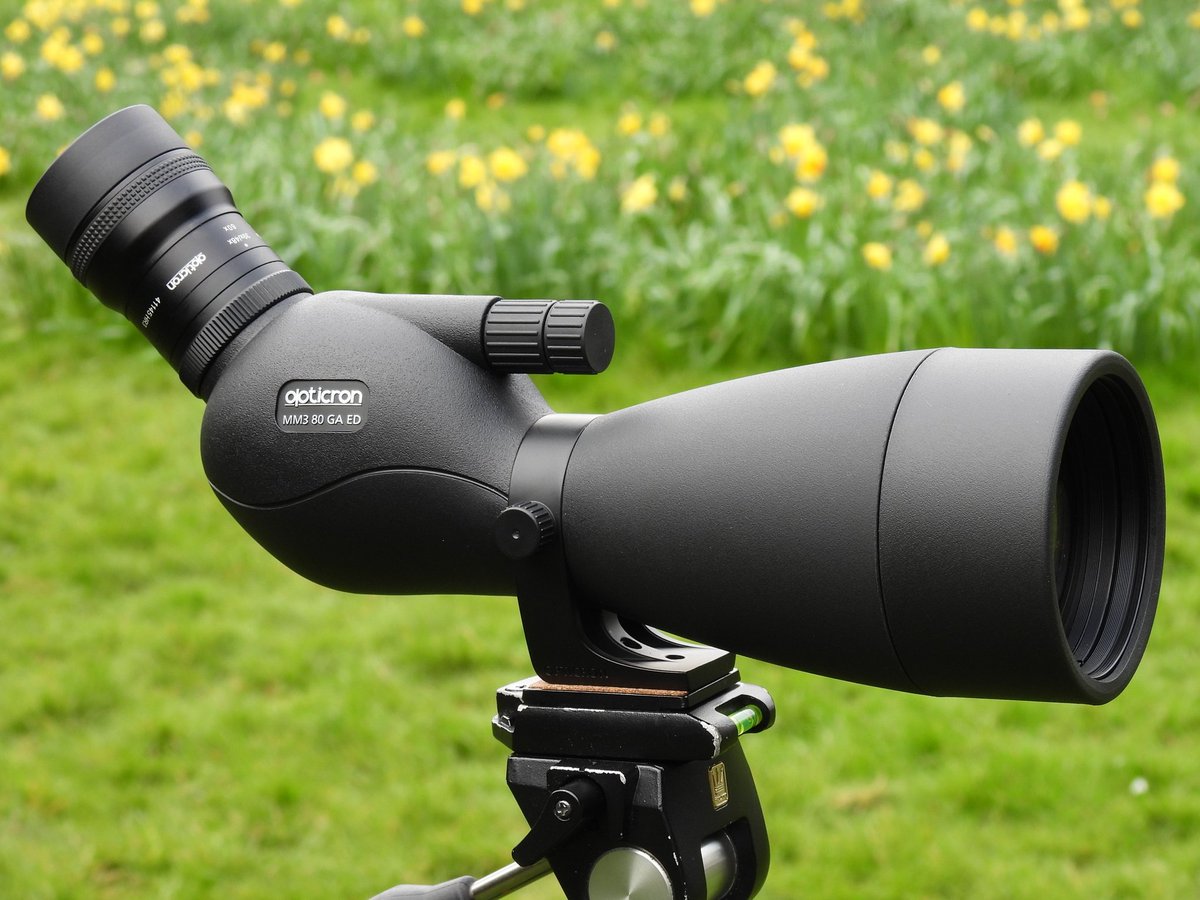 In stock next month! The #NEW MM3 80 ED brings a welcome return to an 80mm option in @opticronuk's extensive range of spotting scopes. Compatible with a wide range of #Opticron zoom and fixed magnification eyepieces. 👇 birders-store.co.uk/opticron-mm3-8…