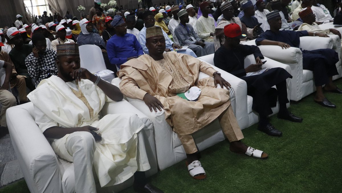 KADCSDA114486's tweet photo. FLAG OFF OF PALLIATIVE DISTRIBUTION UNDER THE SOCIAL INVESTMENT PROGRAM

The Executive The Governor of Kaduna State distinguished Senator Uba Sani has flagged off the 2nd phase of palliative distribution under the Social Investment program.
@GovKaduna @DepGovKaduna @mmukaddas https://t.co/g8ydoy4OAj