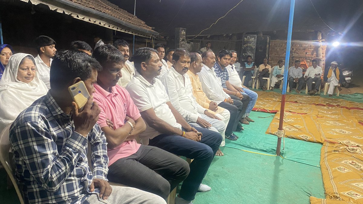 MansukhbhaiMp's tweet image. નેત્રંગ તાલુકાના બિલોઠી ખાતે પ્રતાપસિંહ એન વસાવા (રિટાયર્ડ આર.એફ.ઓ)ના બારમા નિમિત્તે શ્રદ્ધાંજલિ અર્પણ કરી.

#Netrang #OmShanti #Bharuch