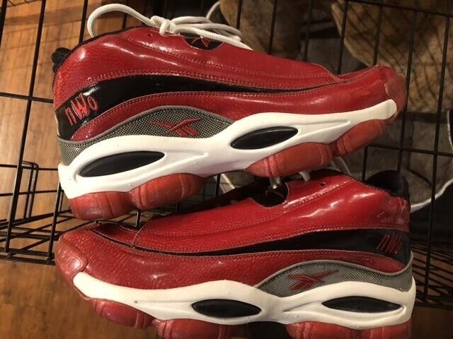 MatthewJWelty's tweet photo. these 1/1 Reebok Answers made for Macho Man Randy Savage go so frick'n hard. https://t.co/l86Ys5IfKE