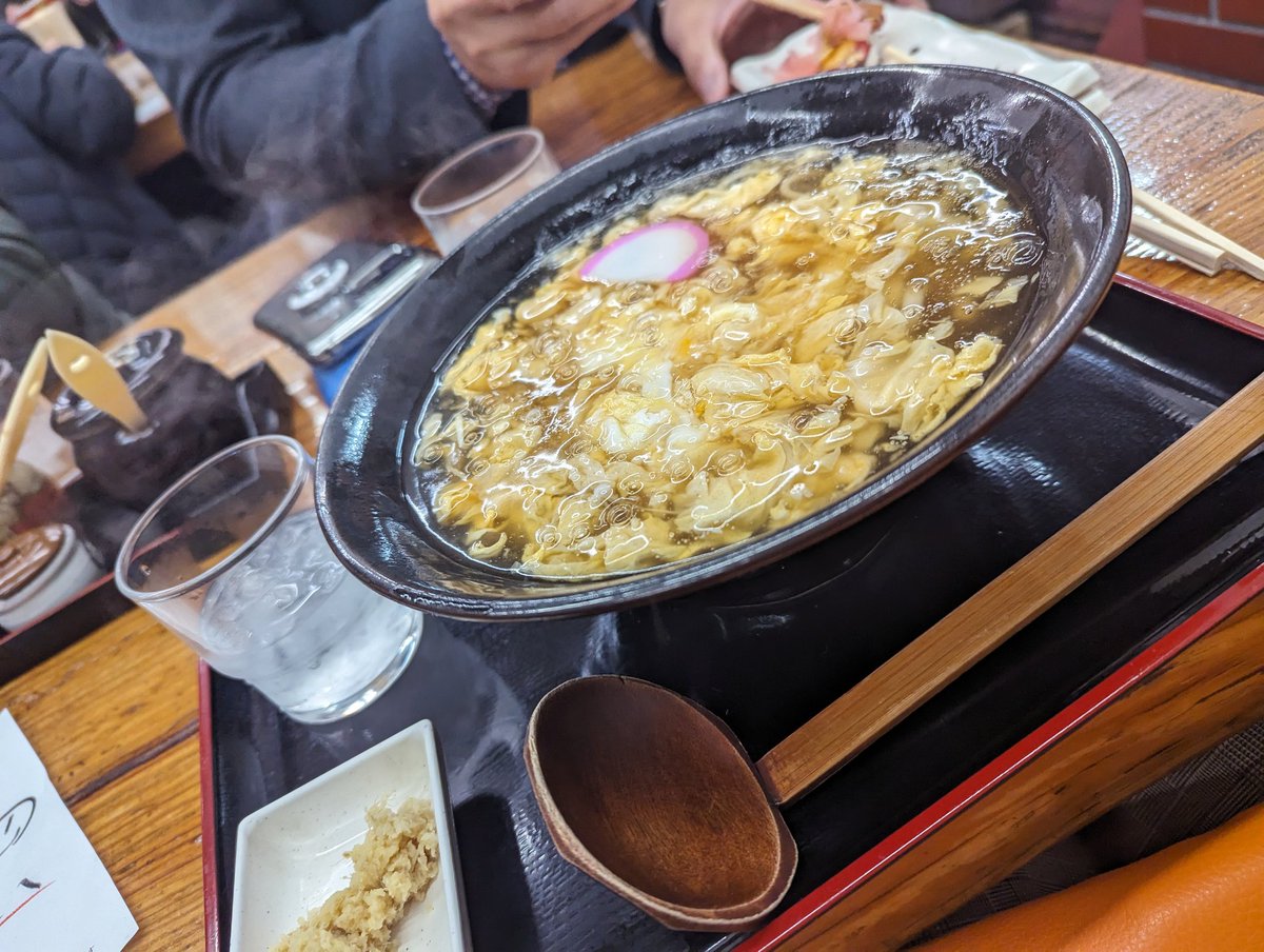 umino2018's tweet photo. 今夜は、少し寒いからあんかけうどん屋食べたよん！！ https://t.co/iJE7LwGgpo