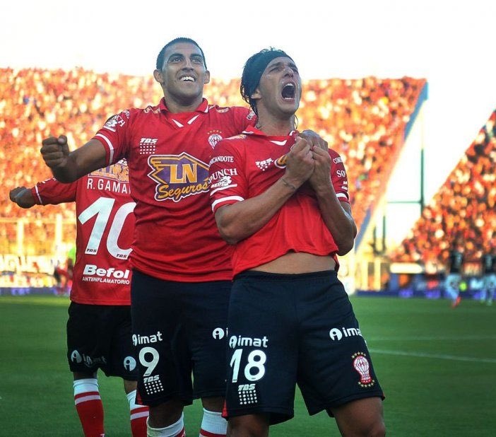 Los que me conocen saben que cuando se puede elegir casaca yo juego con la 18, hoy cumple 42 pirulos este pedazo de chad culpable de mi elección.
Feliz cumple <a href="/patotoranzook/">patricio toranzo</a>